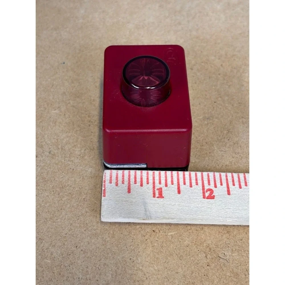 Creative Memories Flower Paper‎ Punch Maroon Daisy Floral Scrapbooking Tool